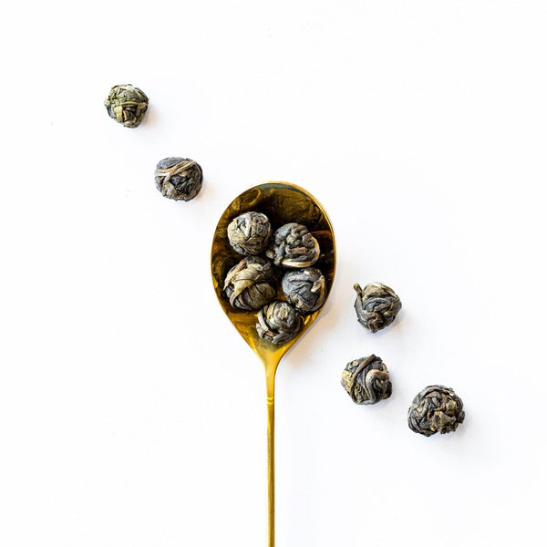 Green tea pearls scented with natural jasmine flowers